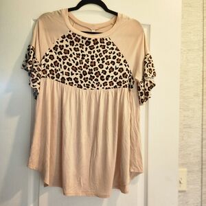 Emerald Leopard Print Women's Top Size S Euc